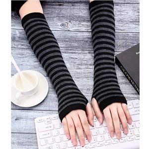 Striped Thumbhole Arm Warmers